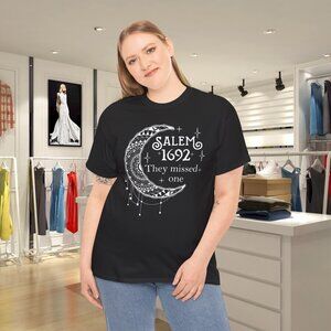 Salem 1692 They Missed One - Salem Witch 1692 Halloween T-Shirt